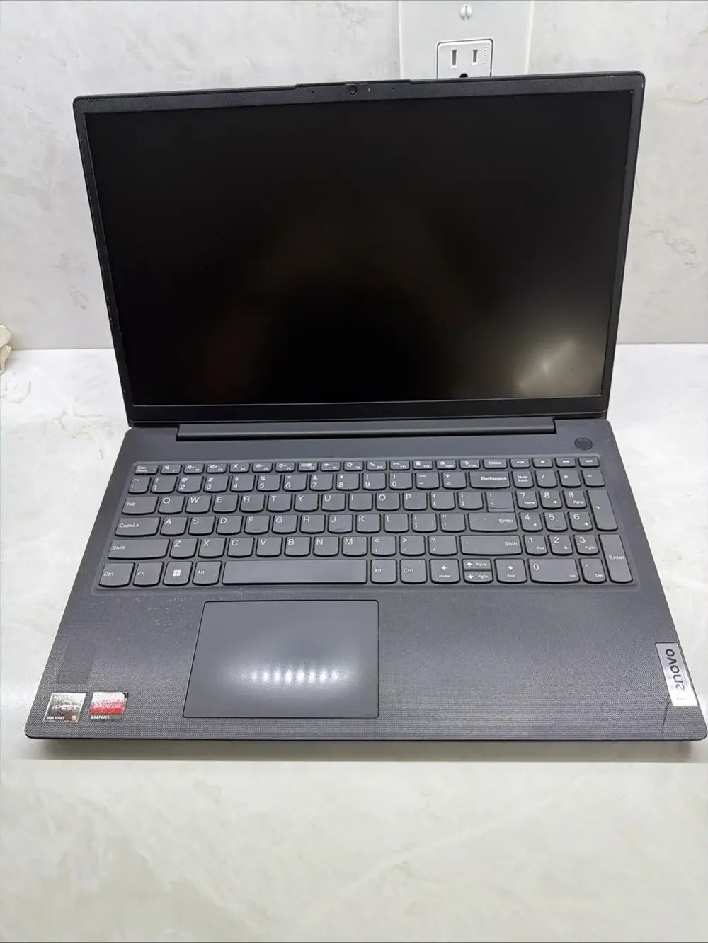Lenovo V15 G3 ABA 82TV AMD Ryzen 5 5625U 2301Mhz RAM 8GB SSD 256GB Power Read